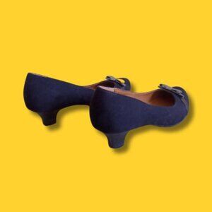 💯✨ Perfectly Wrapped Navy Kitten Heel Pumps ✨💯